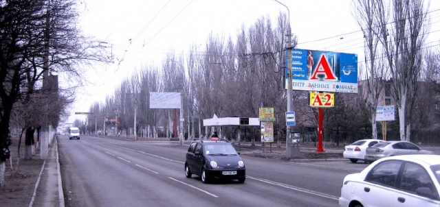 Щит 2x1,  ул.50-лет СССР (остановка, дет. поликл)